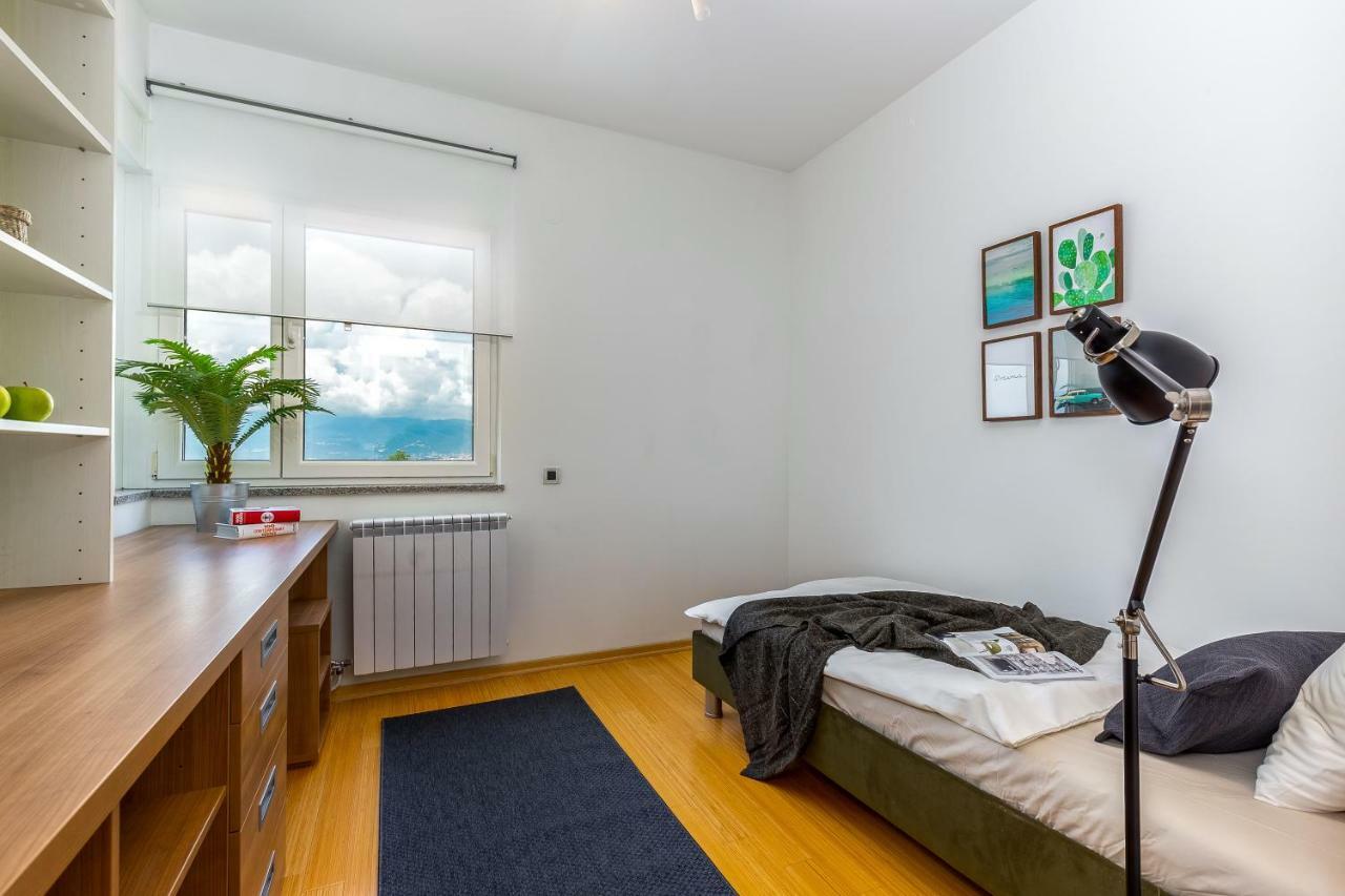 Apartment Bok Rijeka Buitenkant foto