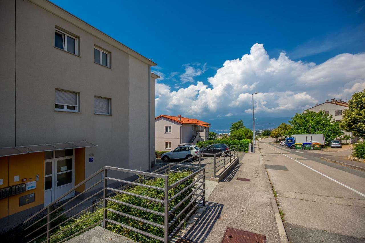 Apartment Bok Rijeka Buitenkant foto